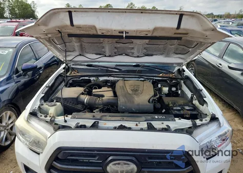 2018 Toyota Tacoma Double Cab z USA, uszkodzony, nr VIN 3TMCZ5ANXJM140677